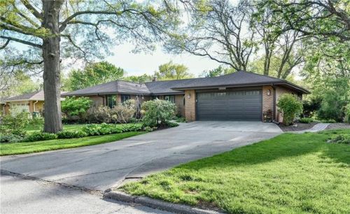 2008 75th St, Des Moines, IA 50324-5712