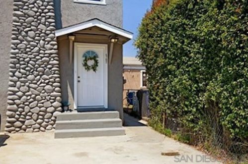 4762 Castle Ave, San Diego CA  92105-2913 exterior