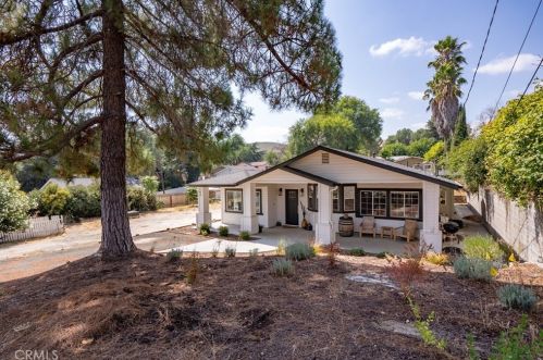 143 Vine St, Lake Nacimiento CA  93446-3736 exterior