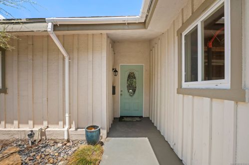 7990 Windsor Dr, La Mesa CA  91941-7808 exterior