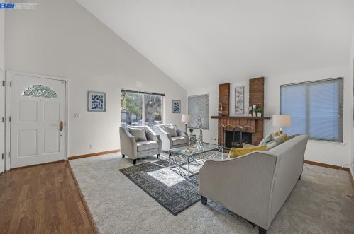 4351 Kingspark Dr, San Jose, CA 95136-2321