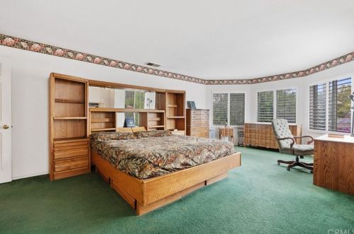 8512 Rosemary Dr, Riverside CA exterior