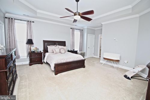 16143 Woodley Hills Rd, Haymarket VA  20169-4941 exterior