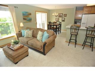 2759 Century Cir, Chanhassen, MN 55317-4416