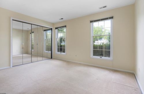 279 Kingbird Ct, Three Bridges NJ  08887-2129 exterior