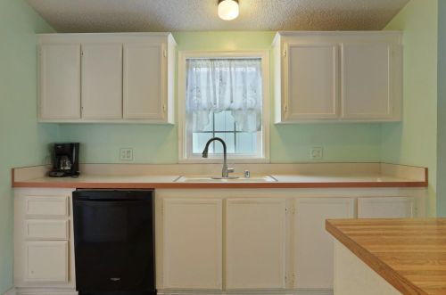 6 Whispering Way, Lodi CA  95242-9563 exterior