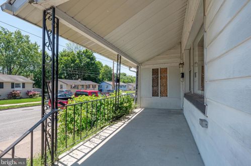 355 Jefferson Ave, Downingtown, PA 19335-3025