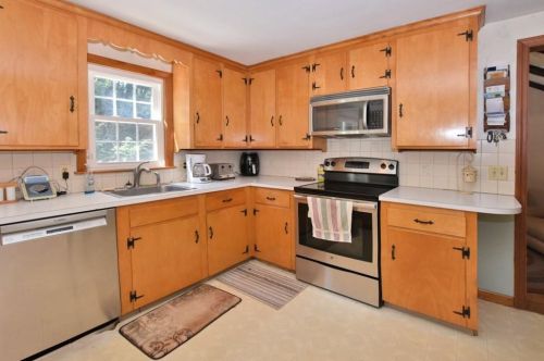 1551 Maple Valley Rd, Coventry, RI 02827-1628