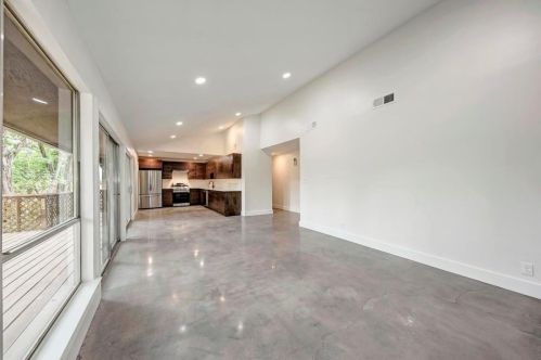 6305 Forest Hills Dr, Austin TX  78746-5167 exterior