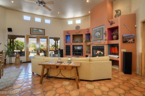 3756 Calle Entrada, Tucson, AZ 85749-8683