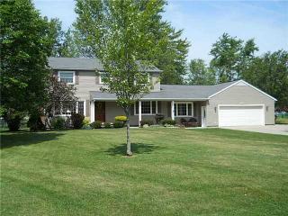324 Maywinn Dr, Defiance, OH 43512-1757