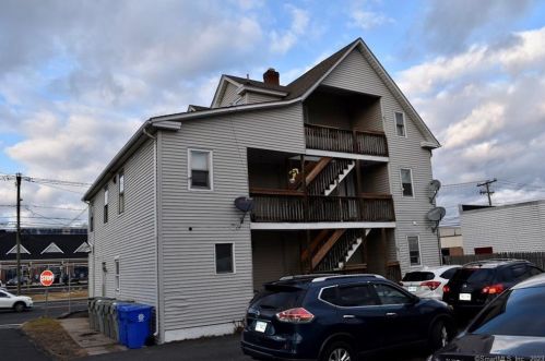 146 Pine St, Bristol, CT 06010-6930