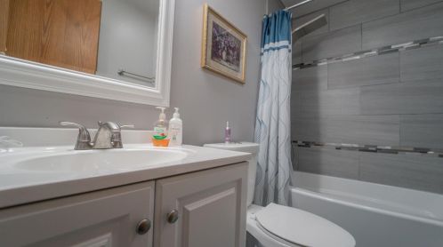 8126 Robertson Pl, Hammond IN  46322-1017 exterior