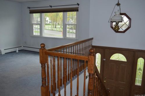 245 Valley Rd, Valley Cottage, NY 10989-2441