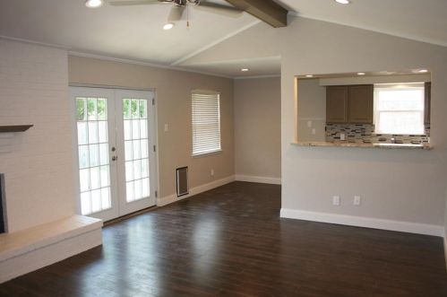 6536 Brookside Dr, Fort Worth, TX 76148-3240