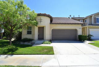 27933 Mariposa St, Santa Clarita CA  91355-6035 exterior