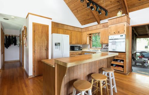 2904 Skinner Blvd, Isle Of Palms, SC 29451-2419