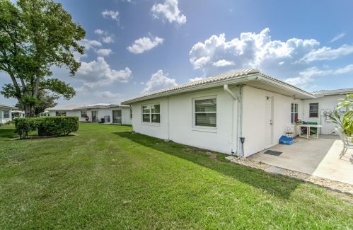 3570 Milano Ave, Lakeland FL  33803-2384 exterior