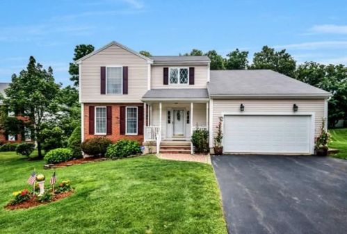 1 Hailey Way, Woburn MA  01801-1864 exterior