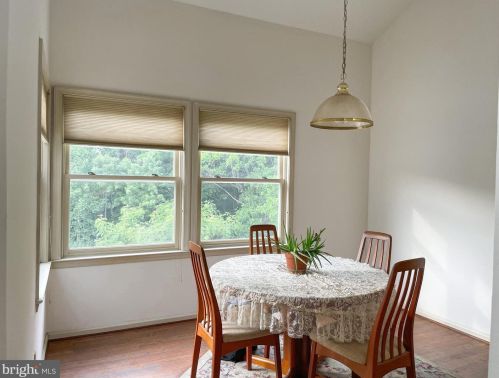 5109 Diana Dr, Wilmington, DE 19808-2820