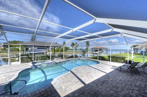 277 Ibis St, Fort Myers Beach, FL 33931-4517
