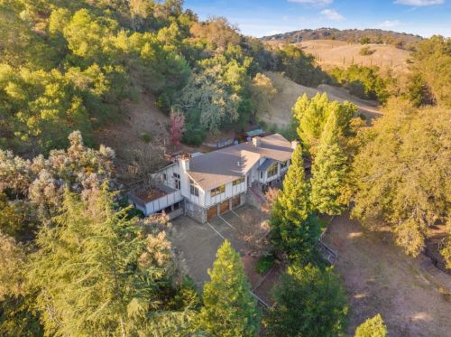 14295 Sycamore Dr, Morgan Hill, CA 95037-9483