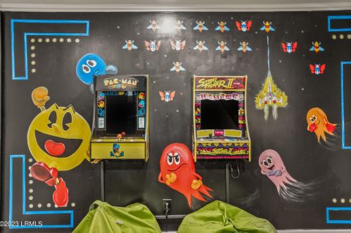 915 Belleview Cir, Beaufort SC 29902-6917 exterior