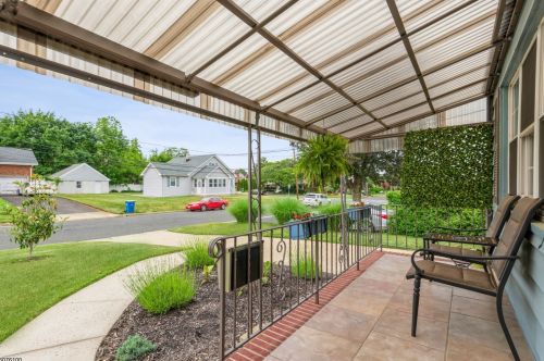 611 Frech Ave, Manville, NJ 08835-2211