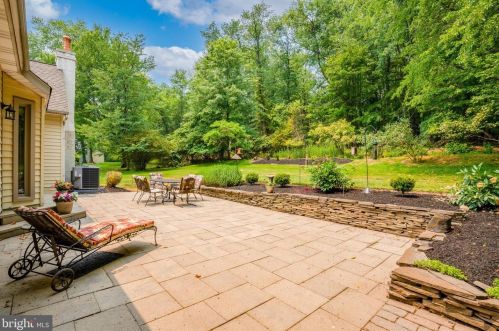 1204 Wellsley Ct, Prospectville PA 19002-2121 exterior