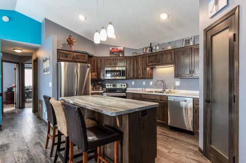 686 Brianna Dr, Sartell, MN 56377-2018