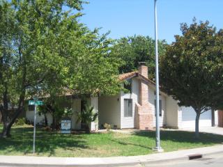 594 Lewis Ct, Fairfield CA  94533-2034 exterior