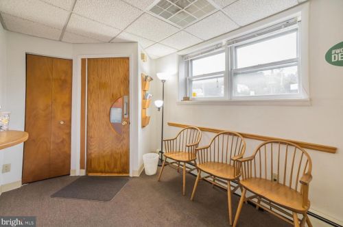 1025 66th St, Philadelphia, PA 19151-3104