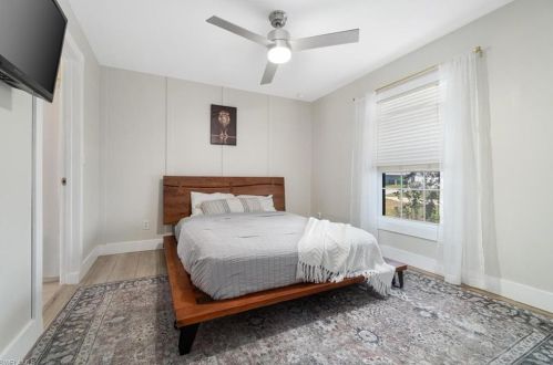 2505 20th Ave, Cape Coral FL  33904-3226 exterior