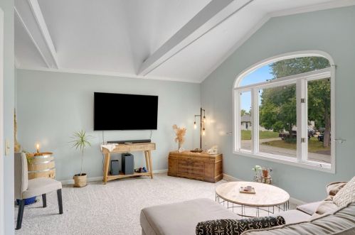 2153 Marshall Dr, Valpo IN  46385-5429 exterior