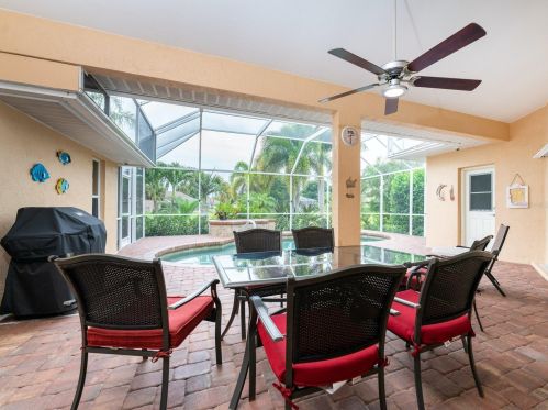 593 Rotonda Cir, Placida FL  33947-2022 exterior