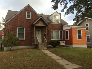 56 Couch St, Plattsburgh, NY 12901-3321