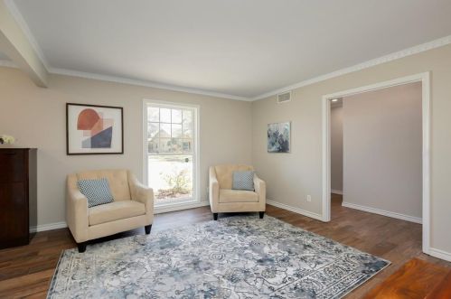 3206 Camelot Dr, Dallas TX 75229-5905 exterior