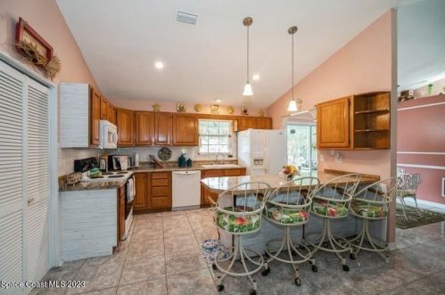 5337 Bridge Rd, Cocoa, FL 32927-9020