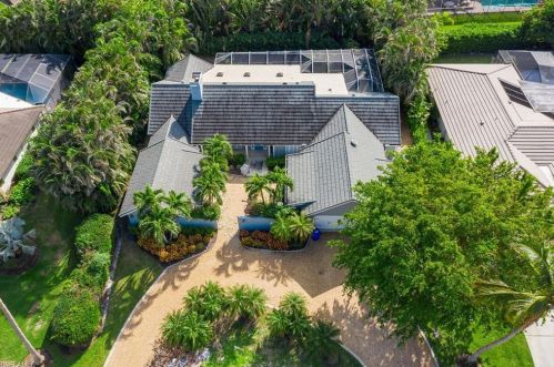 744 Willowhead Dr, Naples, FL 34103-3544