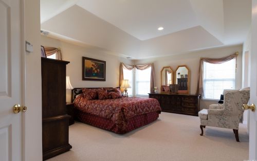 4 Arborvitae Ln, Miller Place NY  11764-3021 exterior