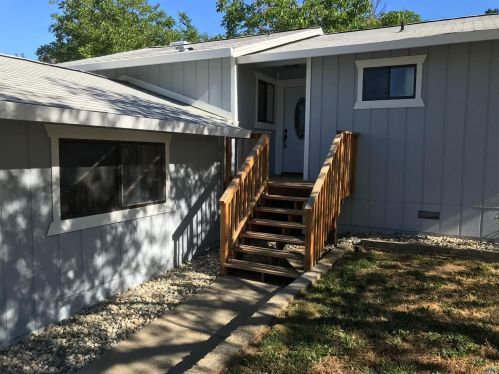 1112 5th St, Lakeport, CA 95453-4622