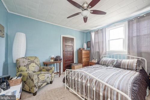 2402 Lexington Ave, Camden NJ  08110-1942 exterior