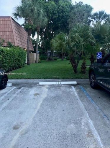 532 Green Springs Pl, West Palm Beach, FL 33409-7509