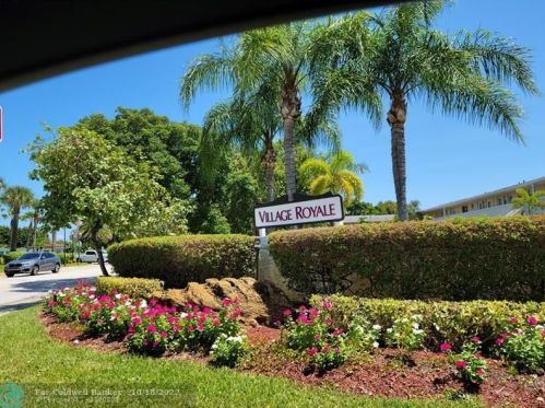 2121 1st Ct, Boynton Beach FL  33435-2908 exterior
