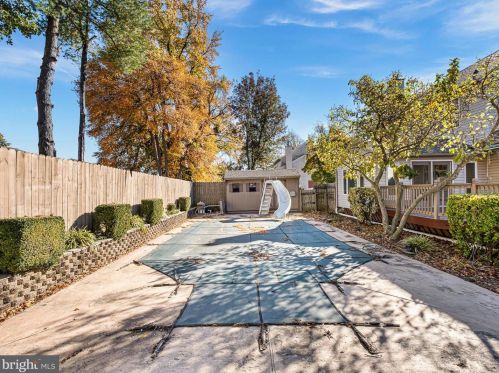 22 Nicole Ct, New Castle DE  19720-3760 exterior