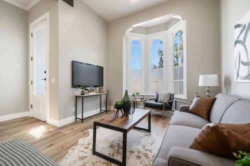 1433 Adeline St, Oakland CA  94607-2800 exterior