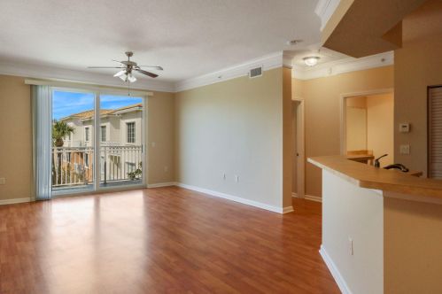 3310 Myrtlewood Cir, West Palm Beach, FL 33418-6718