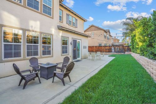 27270 Dayton Ln, Temecula CA  92591-4455 exterior