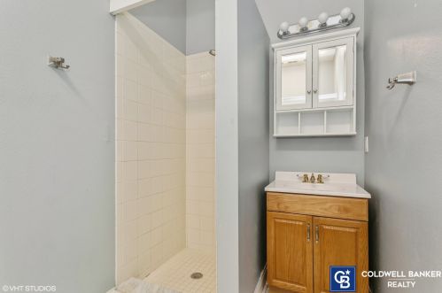 420 Islebay Dr, Ruskin FL  33572-3331 exterior