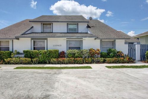 13948 Folkestone Cir, West Palm Beach, FL 33414